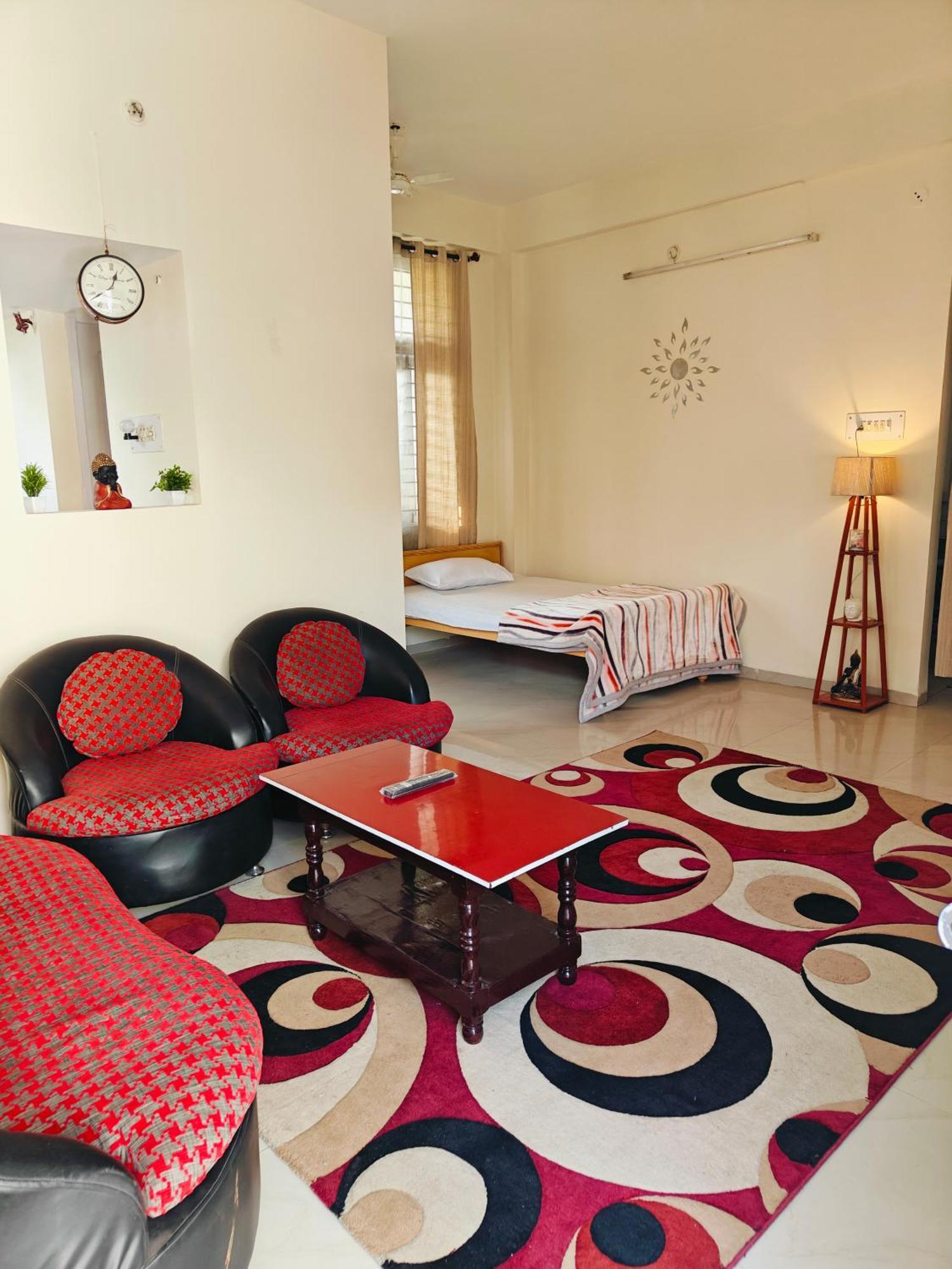 Ava Homestay Индаур Экстерьер фото